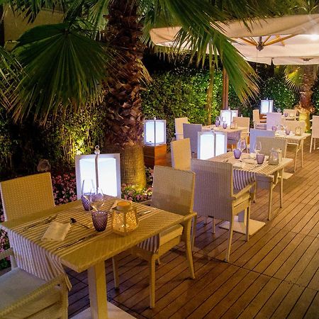 Hotel Maestrale Riccione Dış mekan fotoğraf