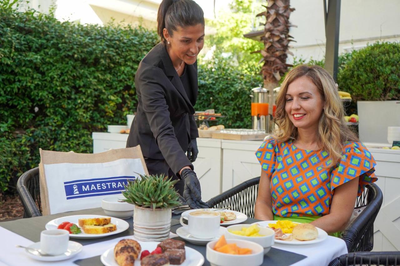 Hotel Maestrale Riccione Dış mekan fotoğraf