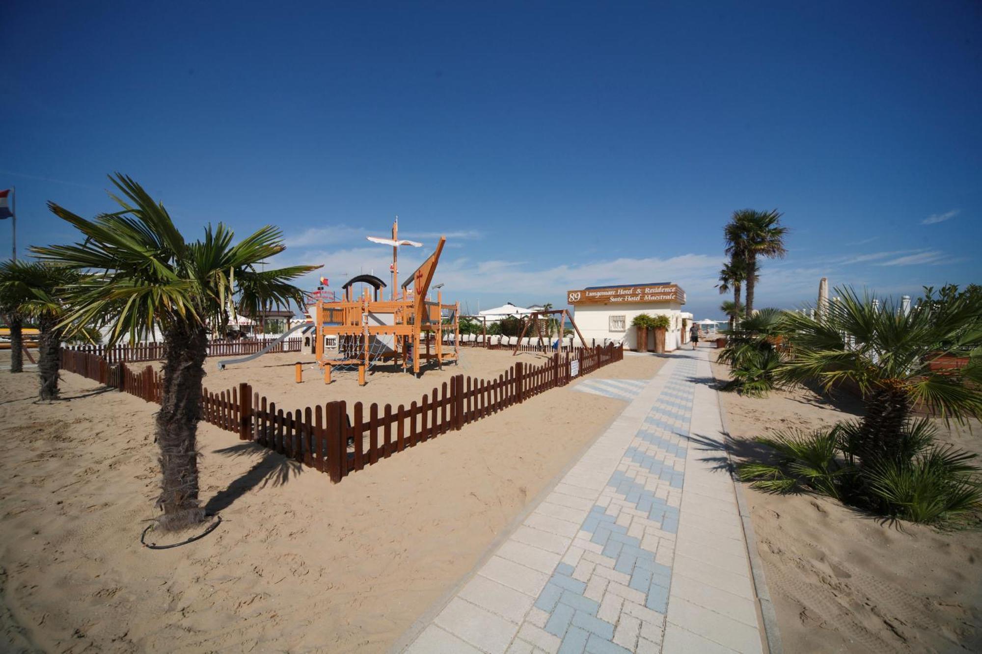 Hotel Maestrale Riccione Dış mekan fotoğraf