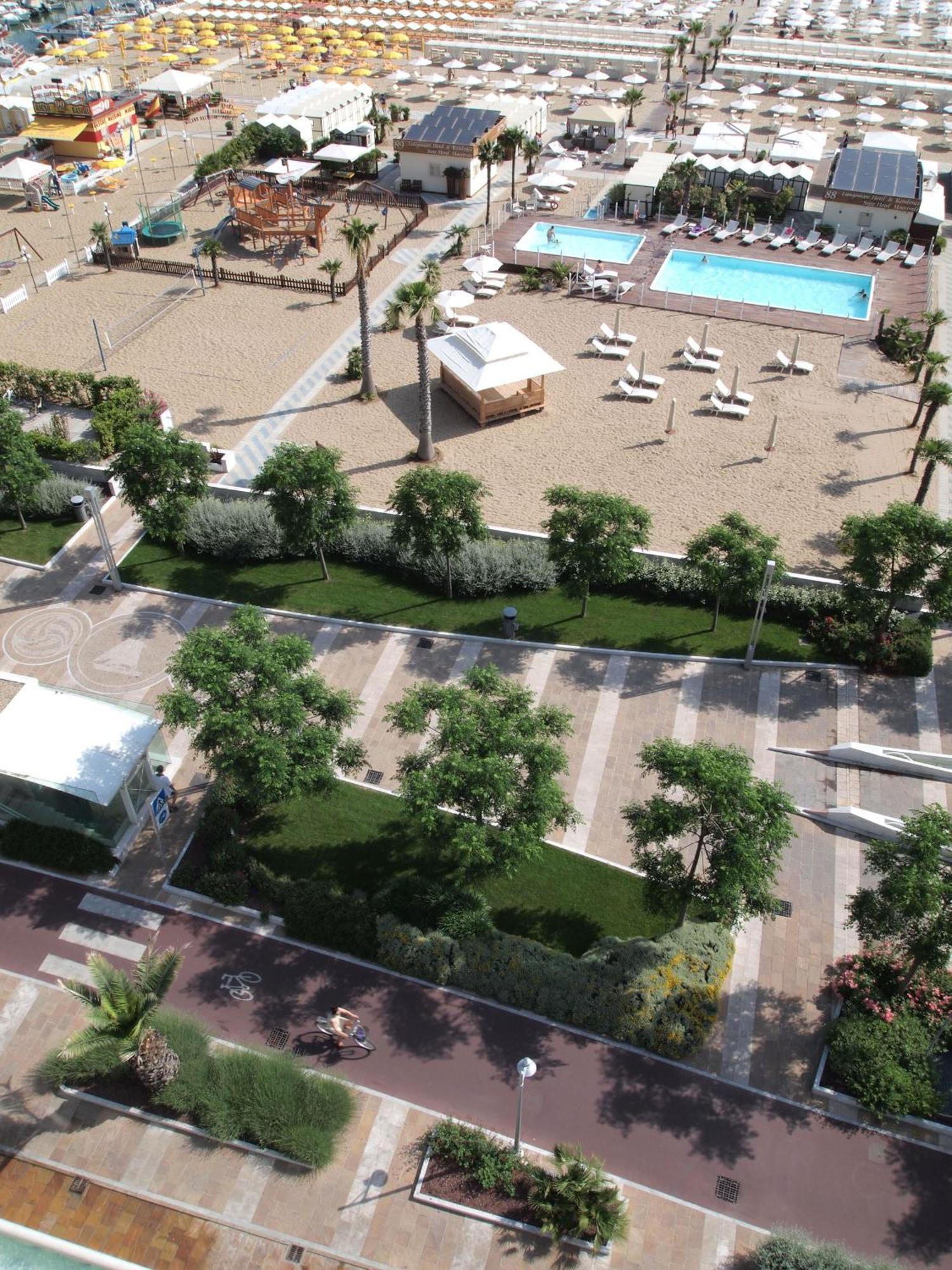 Hotel Maestrale Riccione Dış mekan fotoğraf