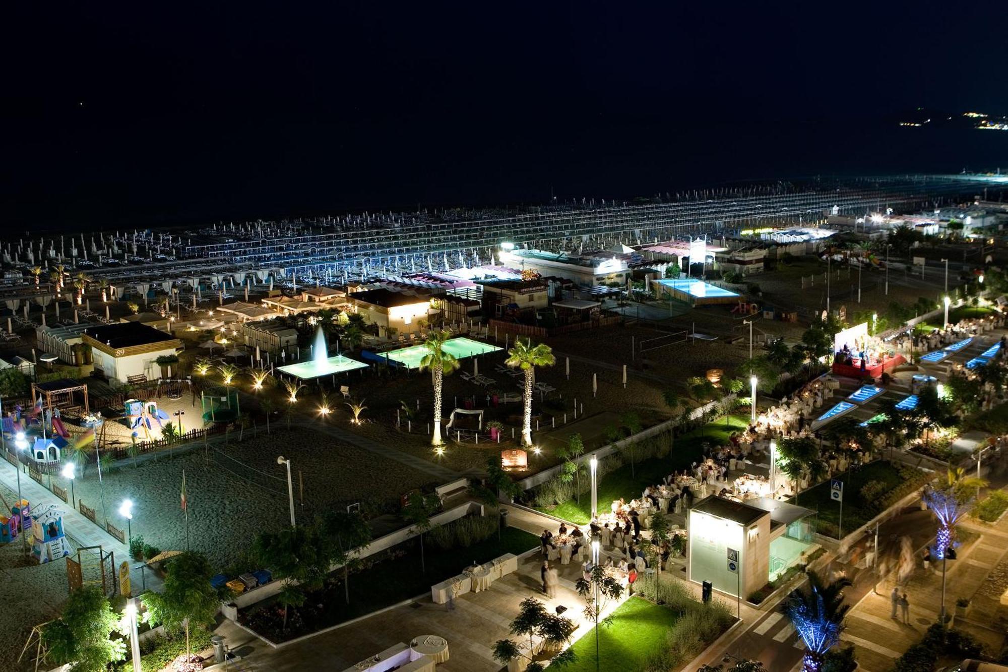 Hotel Maestrale Riccione Dış mekan fotoğraf