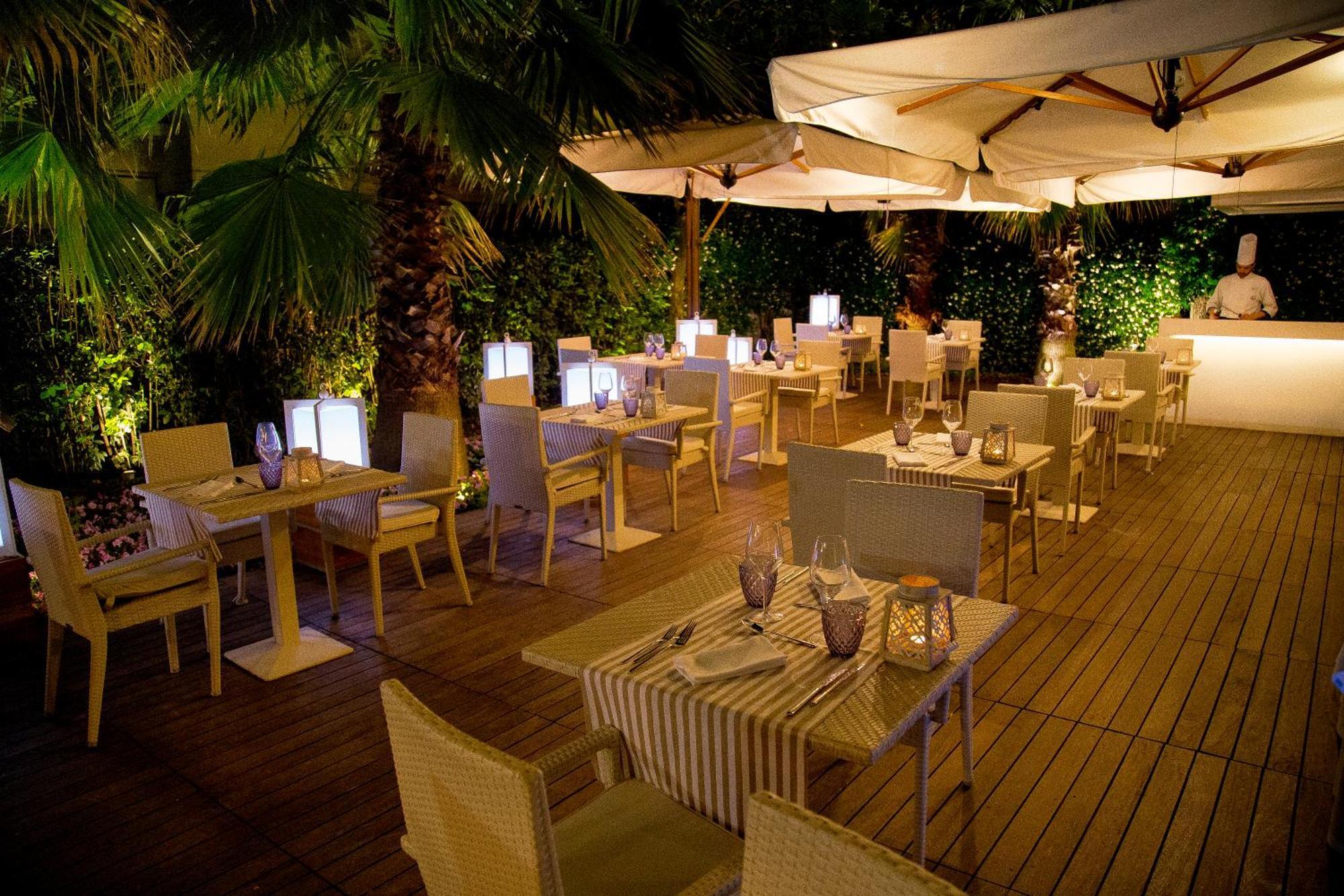 Hotel Maestrale Riccione Dış mekan fotoğraf
