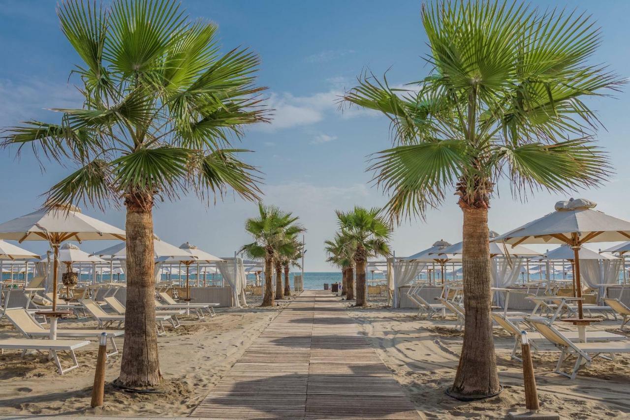 Hotel Maestrale Riccione Dış mekan fotoğraf